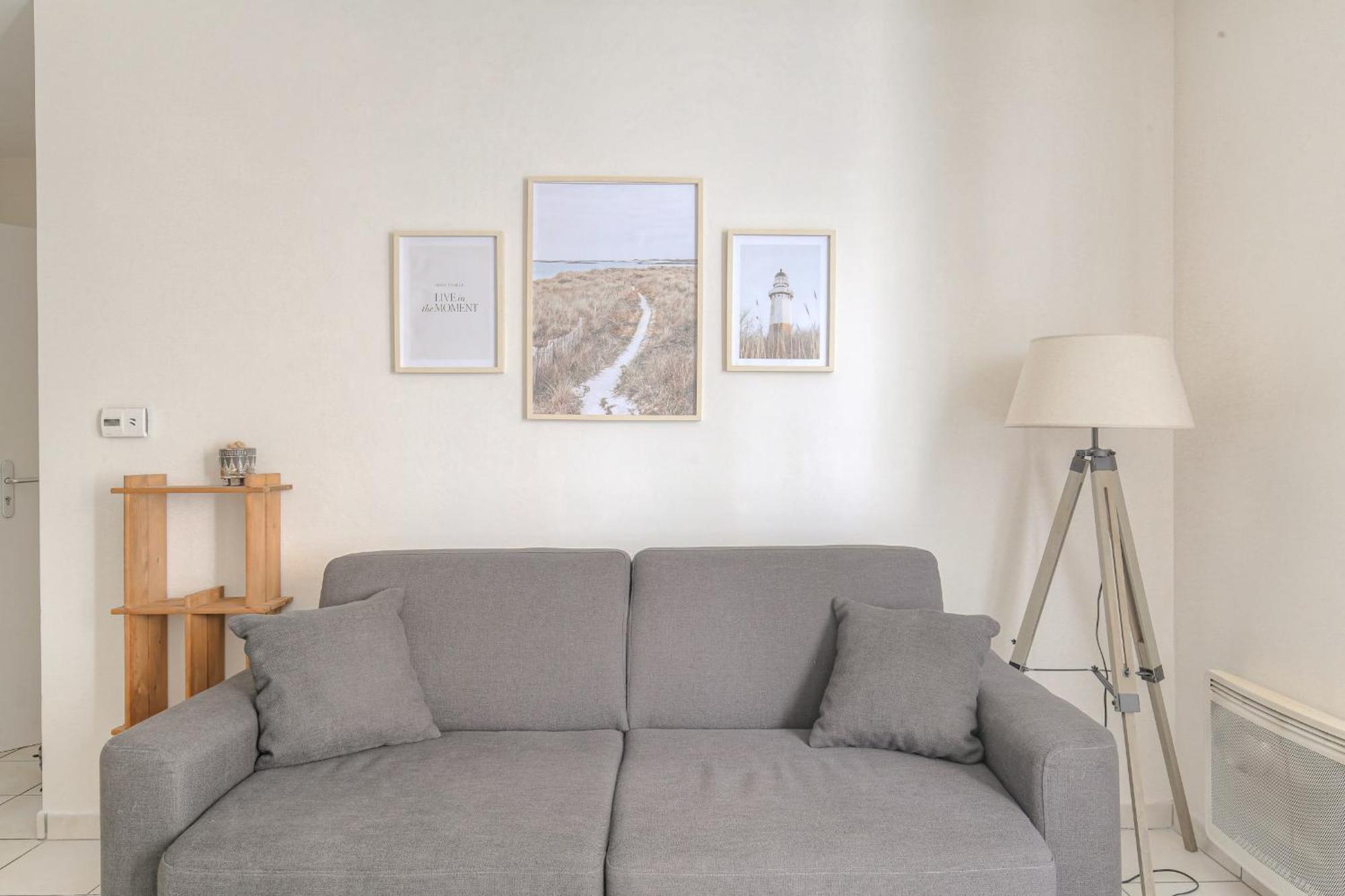 Le Calme Et Cosy Avec Parking Gratuit Apartment Лион Екстериор снимка